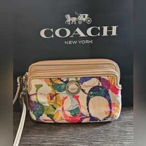 NEW! COACH WALLET/WRISTLET